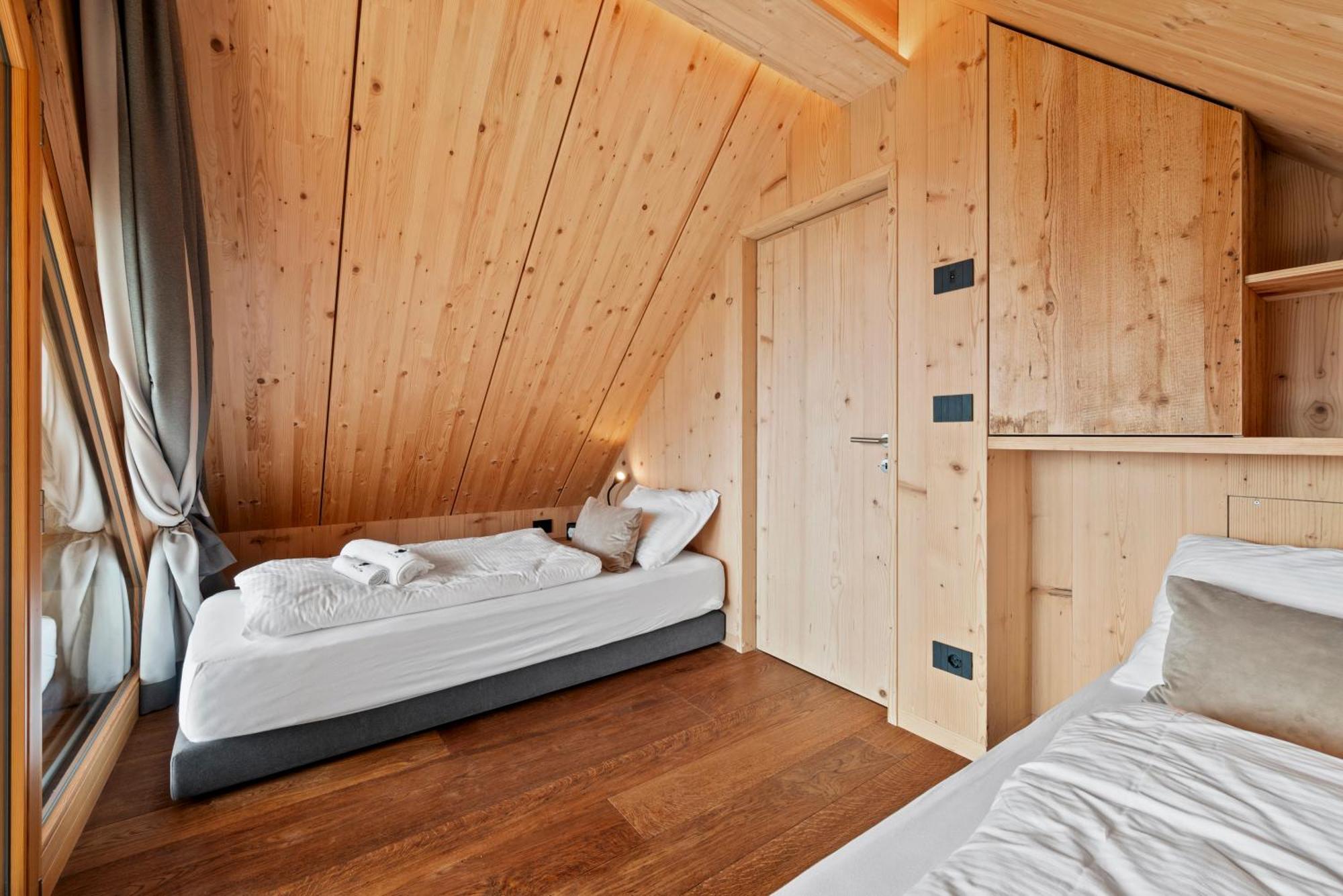 New Opening "Sissi Chalets" - Unique Luxury Hideaway With Mountain View & Sauna Mendola Exterior photo